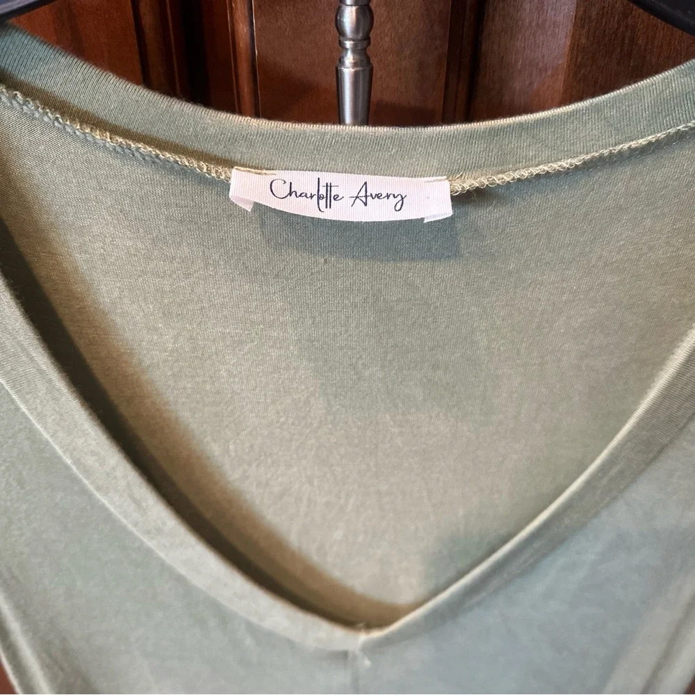 Charlotte Avery Green Sleeveless Dress. Medium. Bundle 4 Deals! - Picture 8 of 15